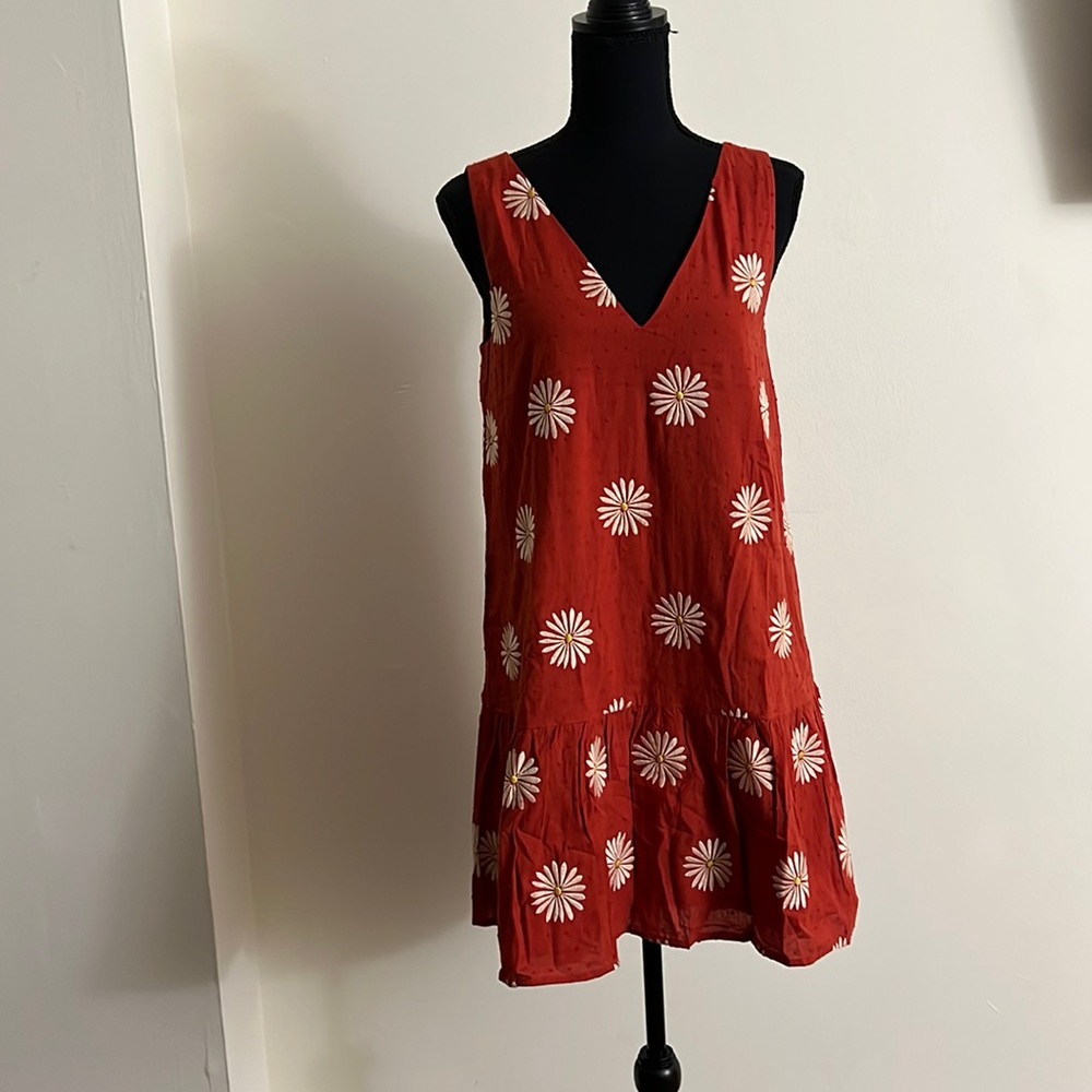 🆕LOFT Red/Orange Floral Embroidered Swing Dress - Size: S